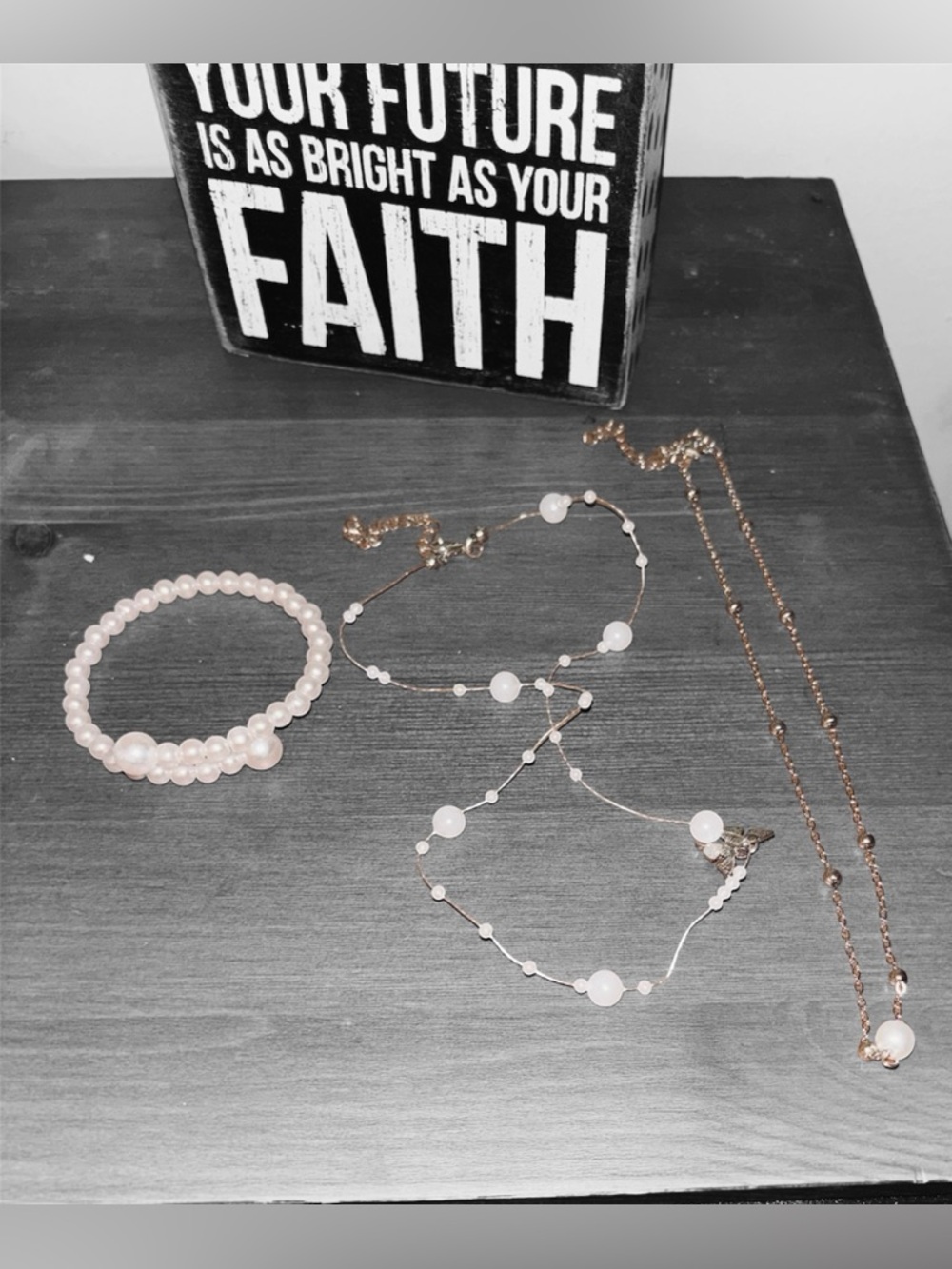 Delicate Pearl Beaded Necklace and Bracelet Fashion Jewelry Bundle